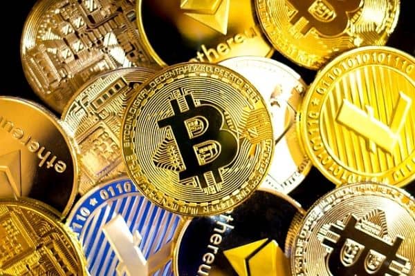 Cryptocurrency, bitcoin, digital money